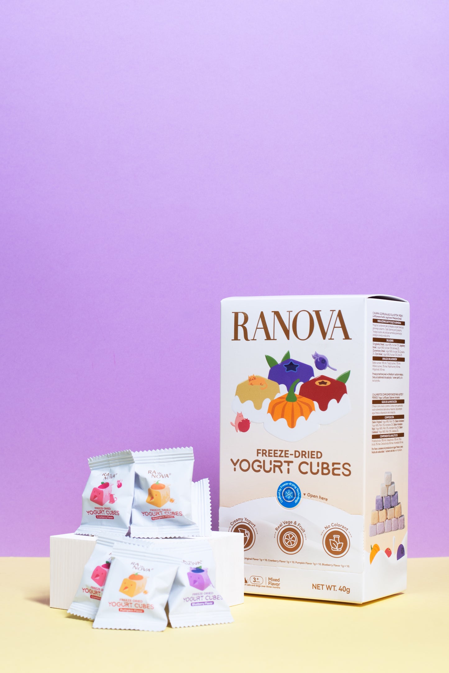 Snacks & Smiles Quatro pack - 3 Yoghurt = 1 Hond Lolly & 1 Kat Lolly Gratis